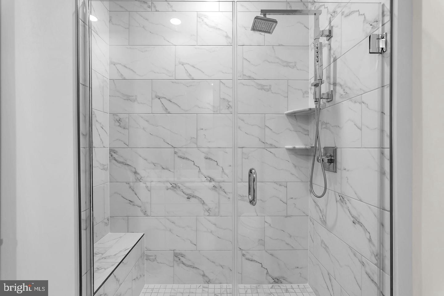 1761 Old Meadow Road, Unit 413 McLean, VA 22102 - Photo 6 of 31