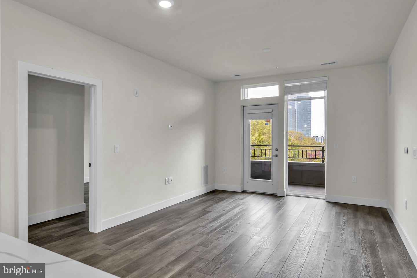 1761 Old Meadow Road, Unit 413 McLean, VA 22102 - Photo 10 of 31