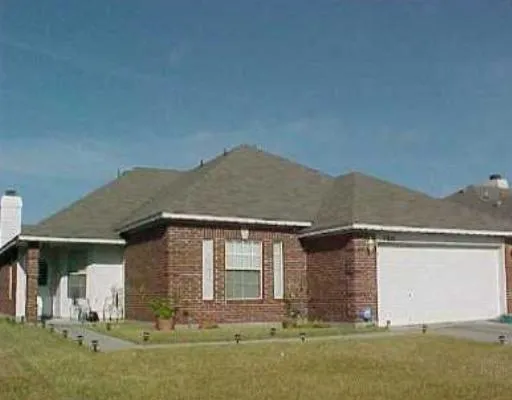 $2,000 | 7821 Armstrong Drive, Corpus Christi, TX 78413