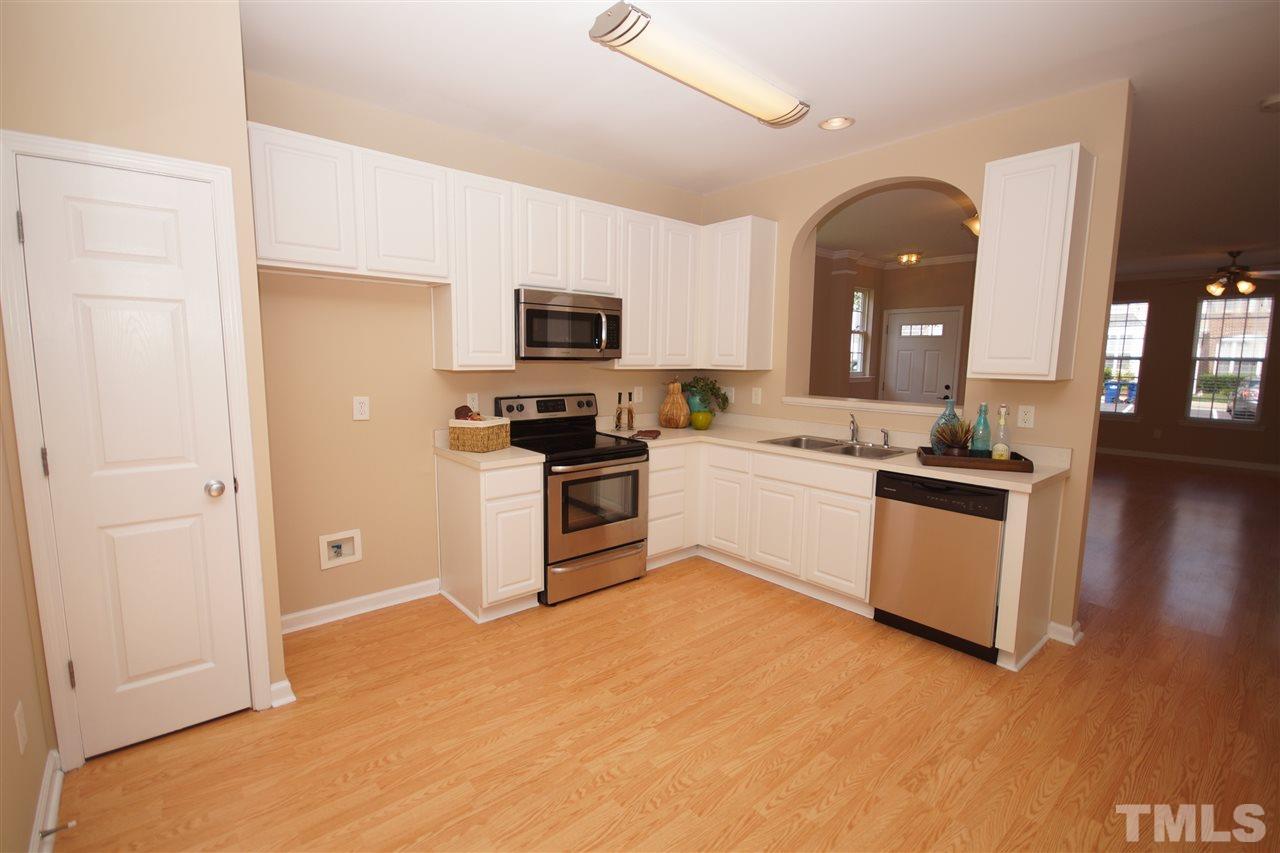 8459 Reedy Ridge Lane Raleigh, NC 27613 - Photo 6 of 21
