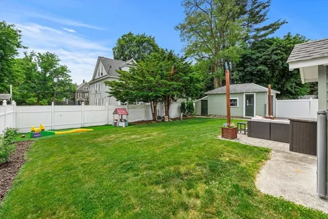 $569,000 | 31 Sycamore Street, Lowell, MA 01852