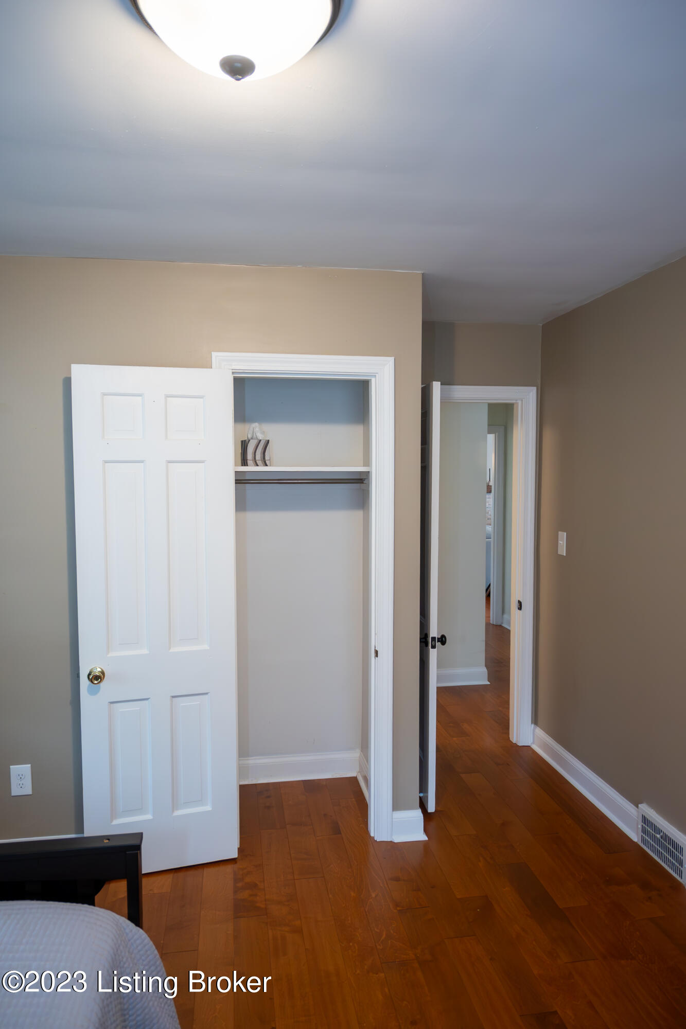 4611 Beaver Road Louisville, KY 40207 - Photo 11 of 46 Bedroom 3