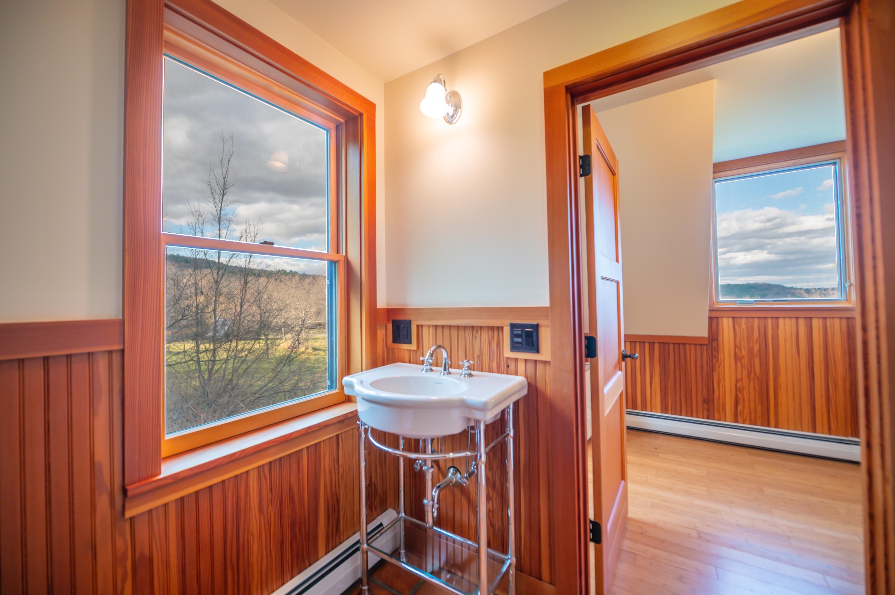 1324 Middle Road Dummerston, VT 05301 - Photo 36 of 54