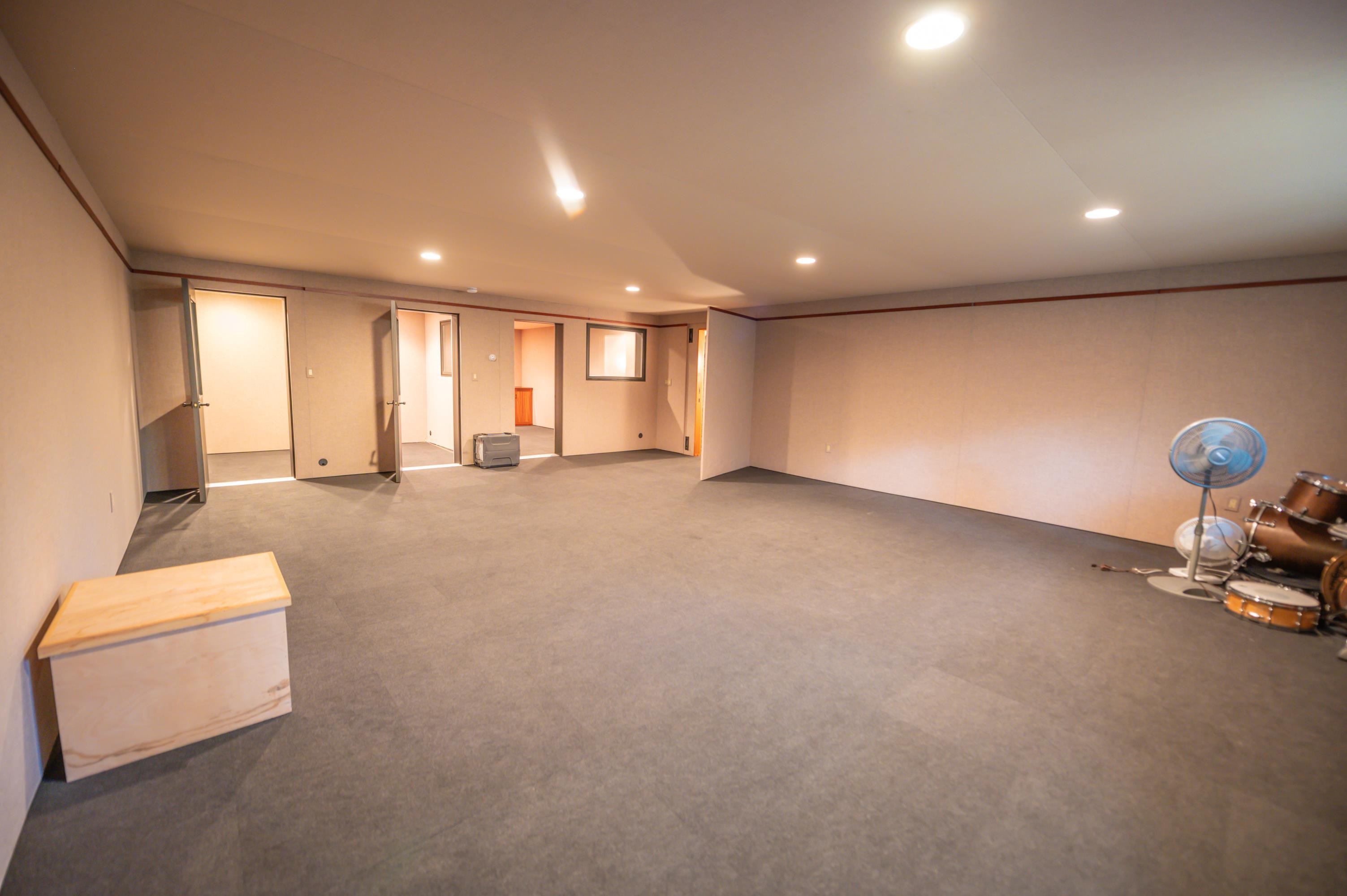 1324 Middle Road Dummerston, VT 05301 - Photo 38 of 54