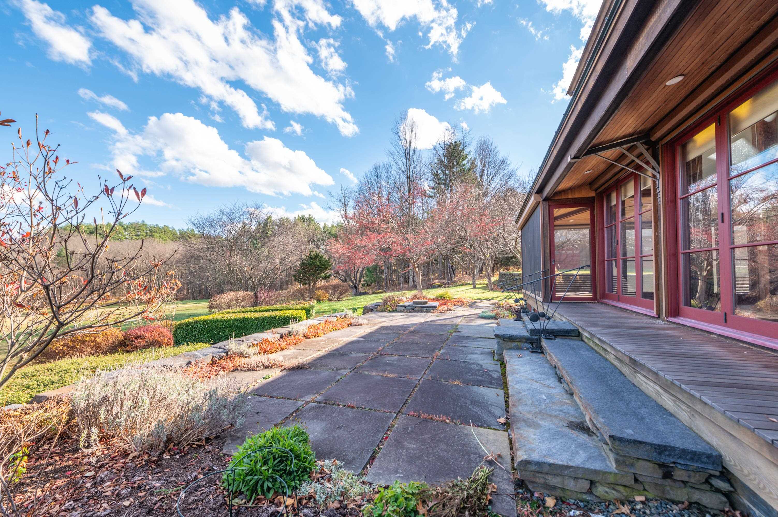 1324 Middle Road Dummerston, VT 05301 - Photo 44 of 54