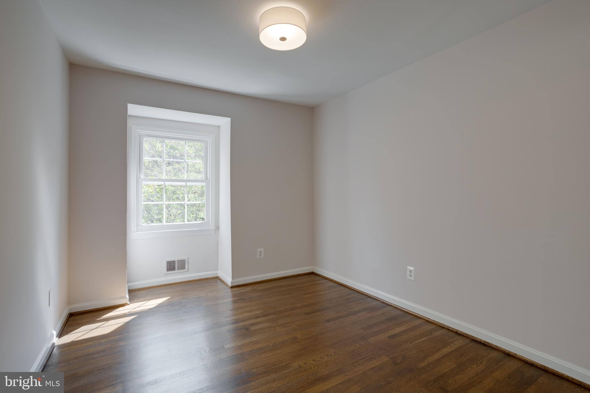 3863 Chain Bridge Road Fairfax, VA 22030 - Photo 27 of 61 Gallery Image 27