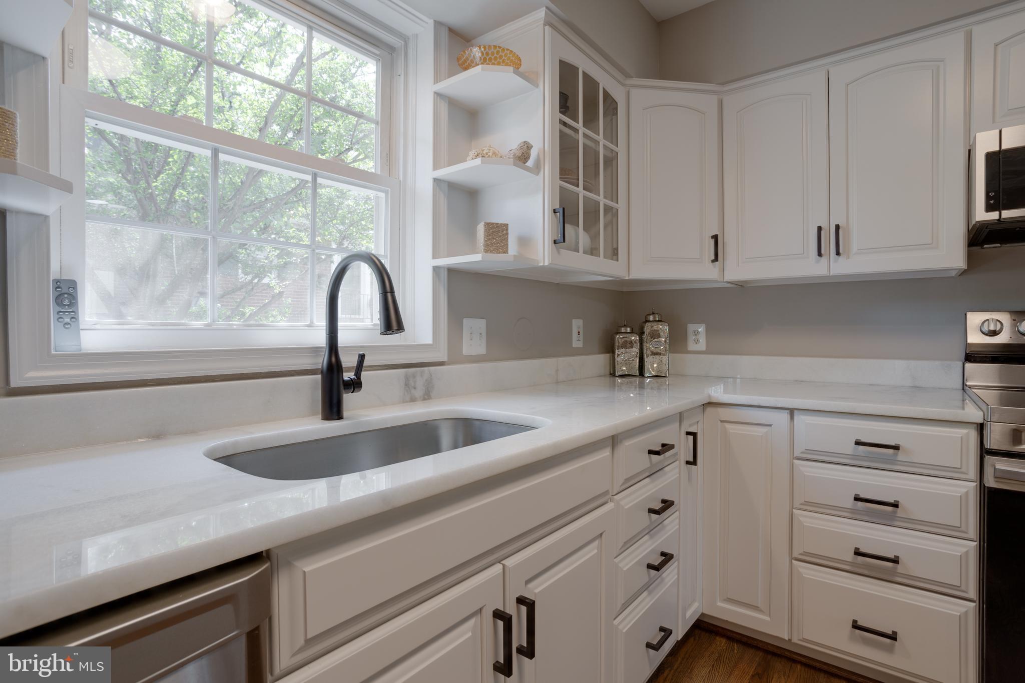 3863 Chain Bridge Road Fairfax, VA 22030 - Photo 6 of 61 Gallery Image 6