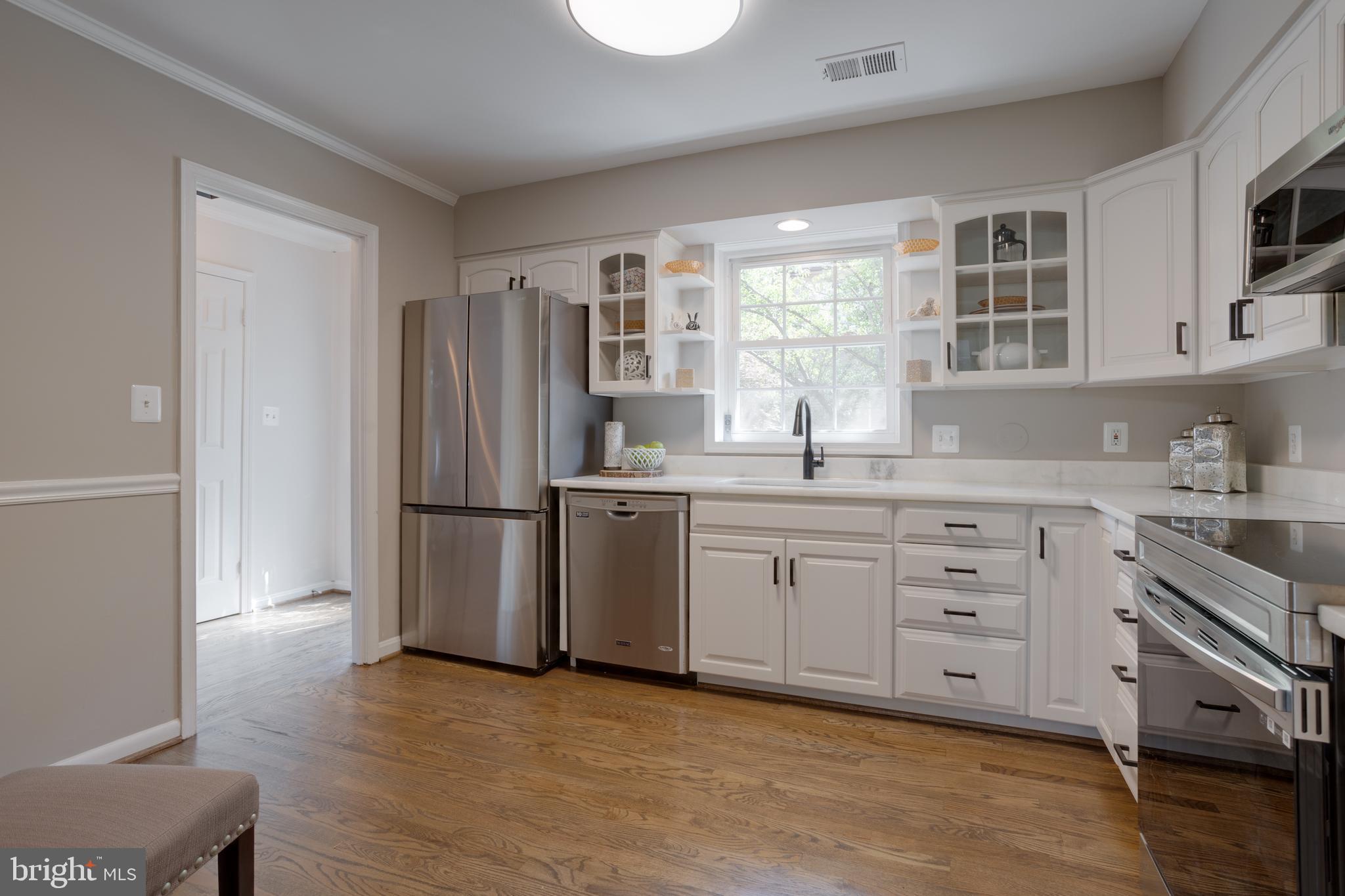 3863 Chain Bridge Road Fairfax, VA 22030 - Photo 8 of 61 Gallery Image 8