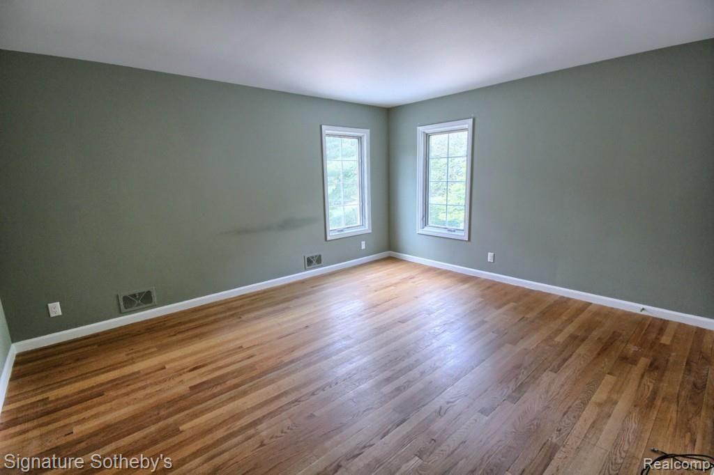 4137 Nearbrook Road Bloomfield Hills, MI 48302 - Photo 18 of 28 3rd_Bedroom.jpg