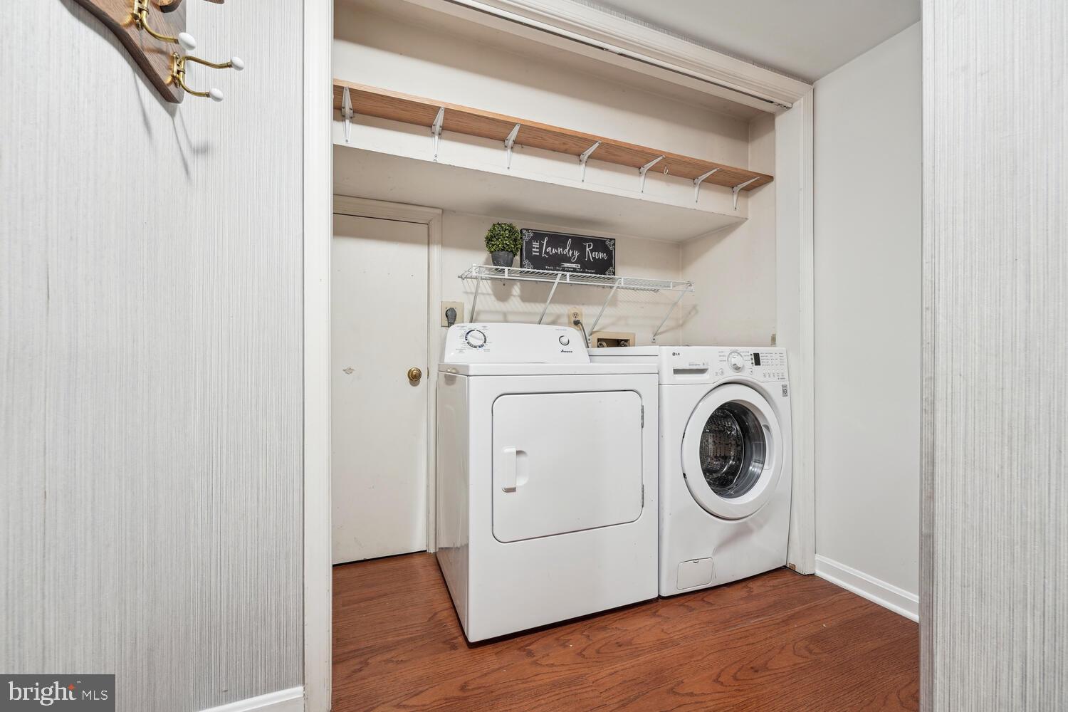 6817 Signature Circle Alexandria, VA 22310 - Photo 24 of 25 a utility room with dryer and washer