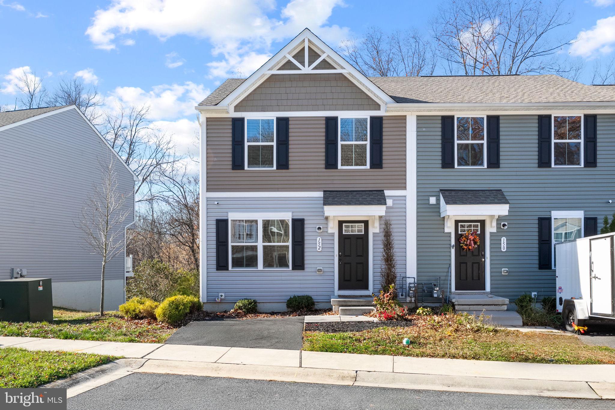 152 Ben Boulevard Elkton, MD 21921 - Photo 2 of 34 a front view of a house with garden