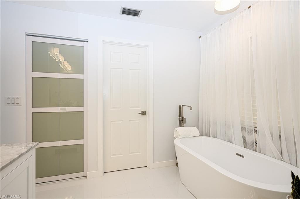 772 Reef Point Circle, Unit 55 Naples, FL 34108 - Photo 19 of 34