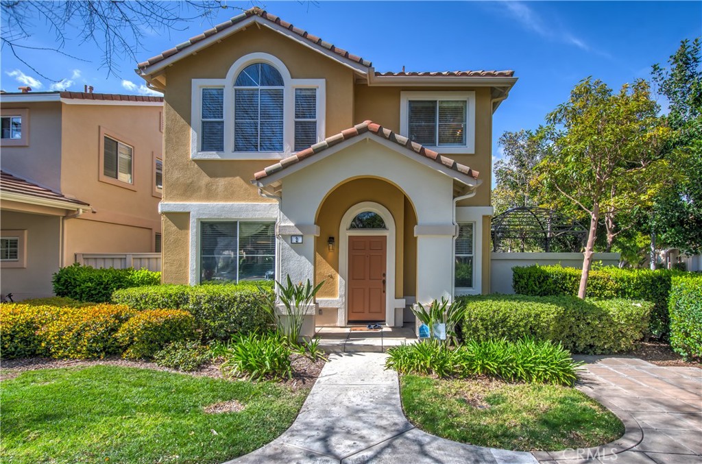 2 Altezza Irvine, CA 92606 - Photo 4 of 66 a front view of a house with a garden