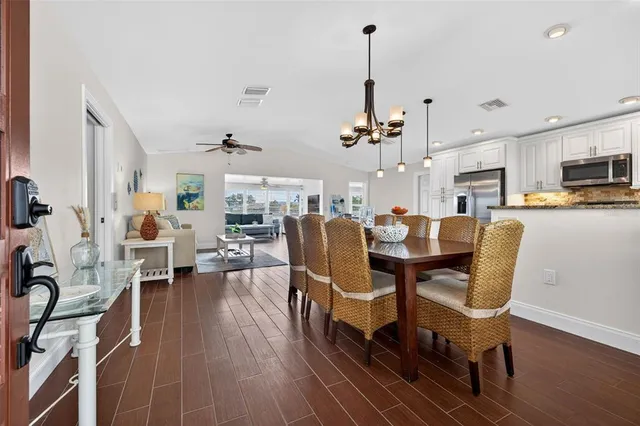 $1,250,000 | 333 La Hacienda Drive, Indian Rocks Beach, FL 33785