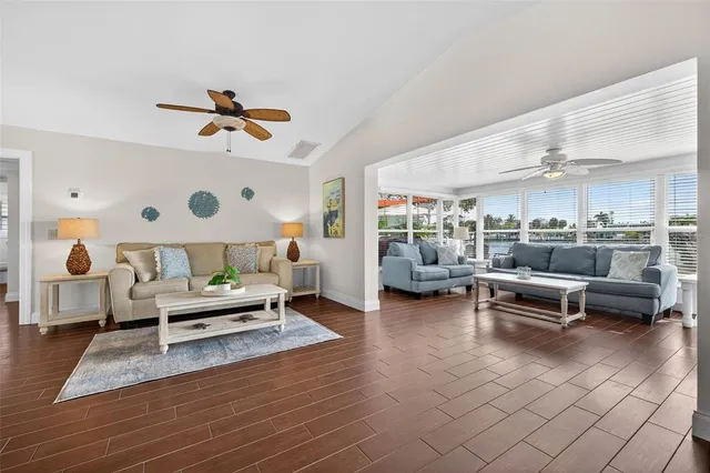 $1,250,000 | 333 La Hacienda Drive, Indian Rocks Beach, FL 33785