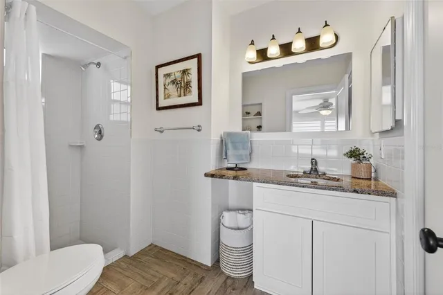 $1,250,000 | 333 La Hacienda Drive, Indian Rocks Beach, FL 33785