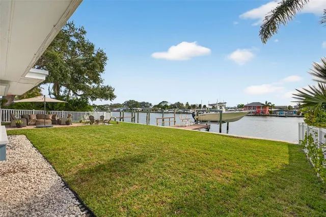 $1,250,000 | 333 La Hacienda Drive, Indian Rocks Beach, FL 33785
