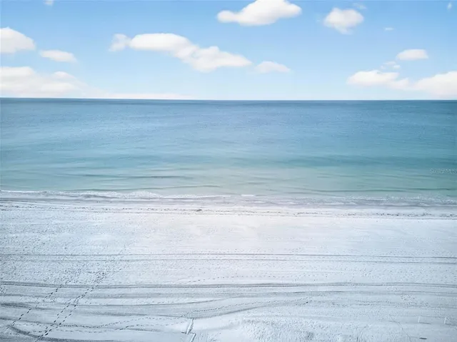 $1,250,000 | 333 La Hacienda Drive, Indian Rocks Beach, FL 33785