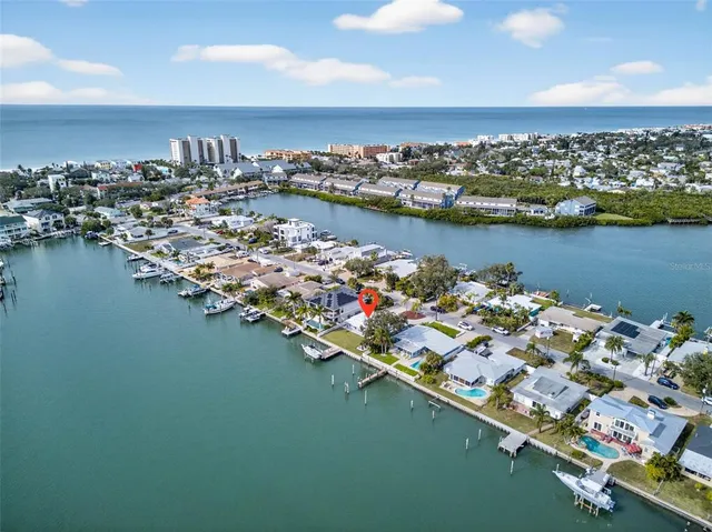 $1,250,000 | 333 La Hacienda Drive, Indian Rocks Beach, FL 33785