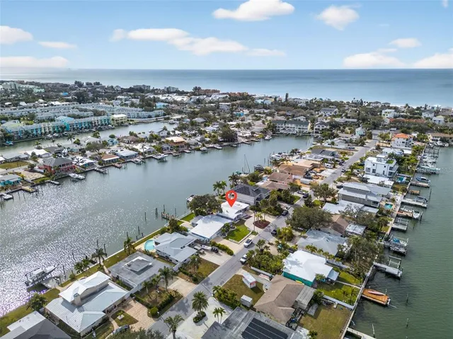 $1,250,000 | 333 La Hacienda Drive, Indian Rocks Beach, FL 33785