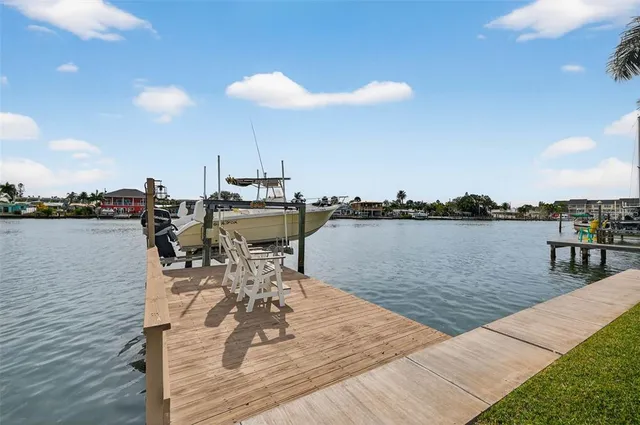 $1,250,000 | 333 La Hacienda Drive, Indian Rocks Beach, FL 33785