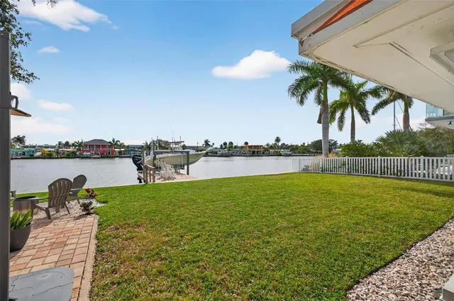$1,250,000 | 333 La Hacienda Drive, Indian Rocks Beach, FL 33785