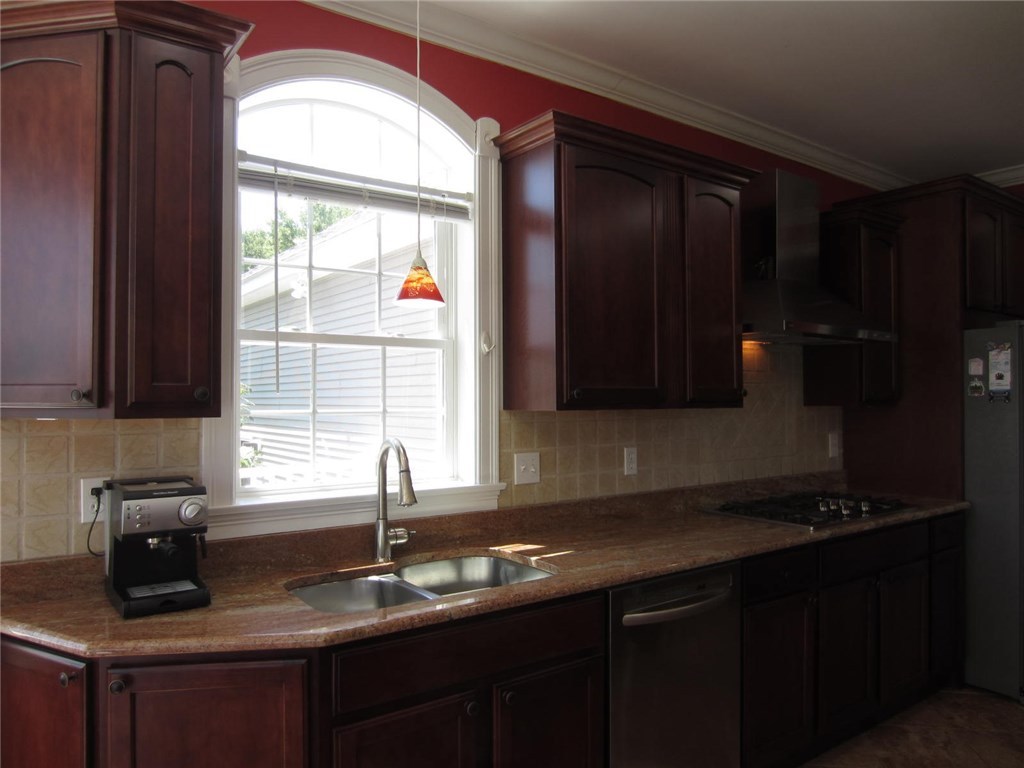 205 Colvintown Road Coventry, RI 02831 - Photo 15 of 40 Kitchen