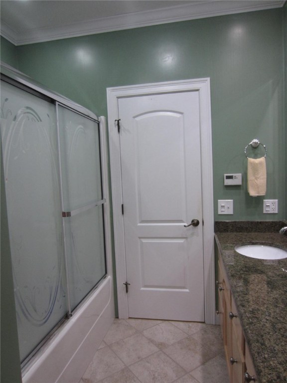 205 Colvintown Road Coventry, RI 02831 - Photo 31 of 40 Second Floor Full Bath
