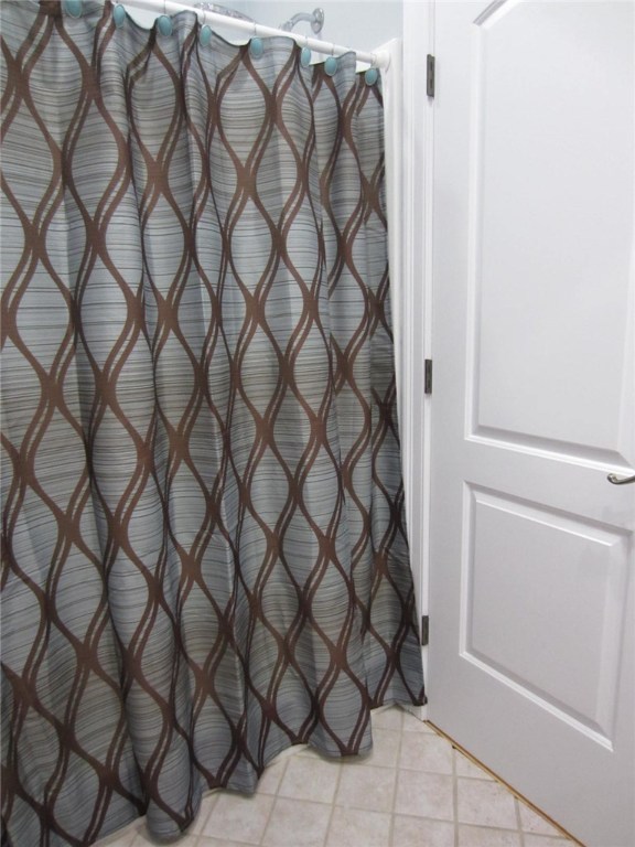 205 Colvintown Road Coventry, RI 02831 - Photo 34 of 40 Second Floor Full Bath