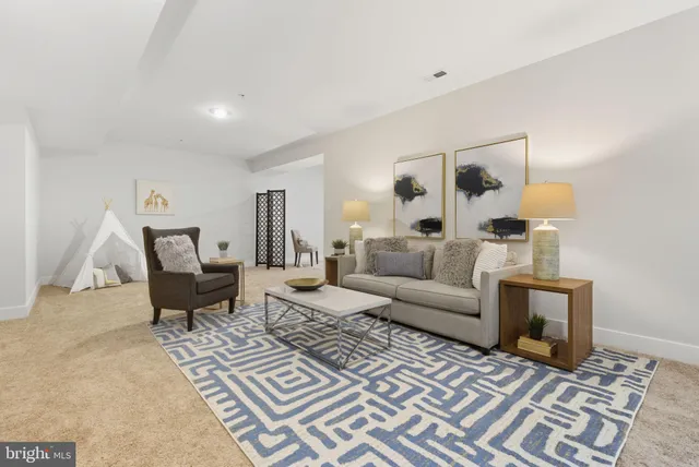 $5,250 | 328 Ridge Road, Washington Grove, MD 20880