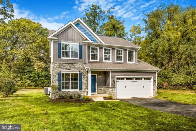 $5,250 | 328 Ridge Road, Washington Grove, MD 20880