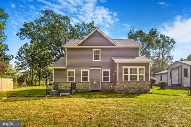 $5,250 | 328 Ridge Road, Washington Grove, MD 20880