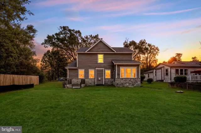 $5,250 | 328 Ridge Road, Washington Grove, MD 20880