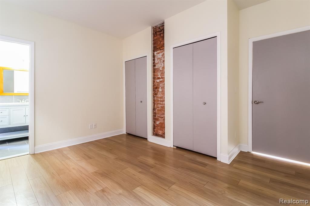 2950 Field Street Detroit, MI 48214 - Photo 32 of 48