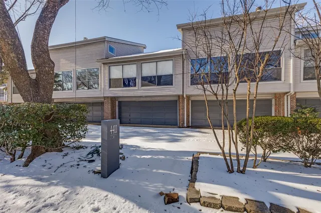 $2,995 | 4411 Gilbert Avenue, Unit 2, Dallas, TX 75219