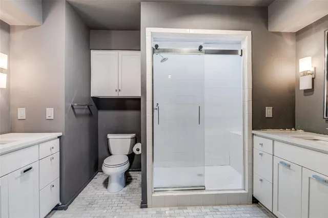 $2,995 | 4411 Gilbert Avenue, Unit 2, Dallas, TX 75219