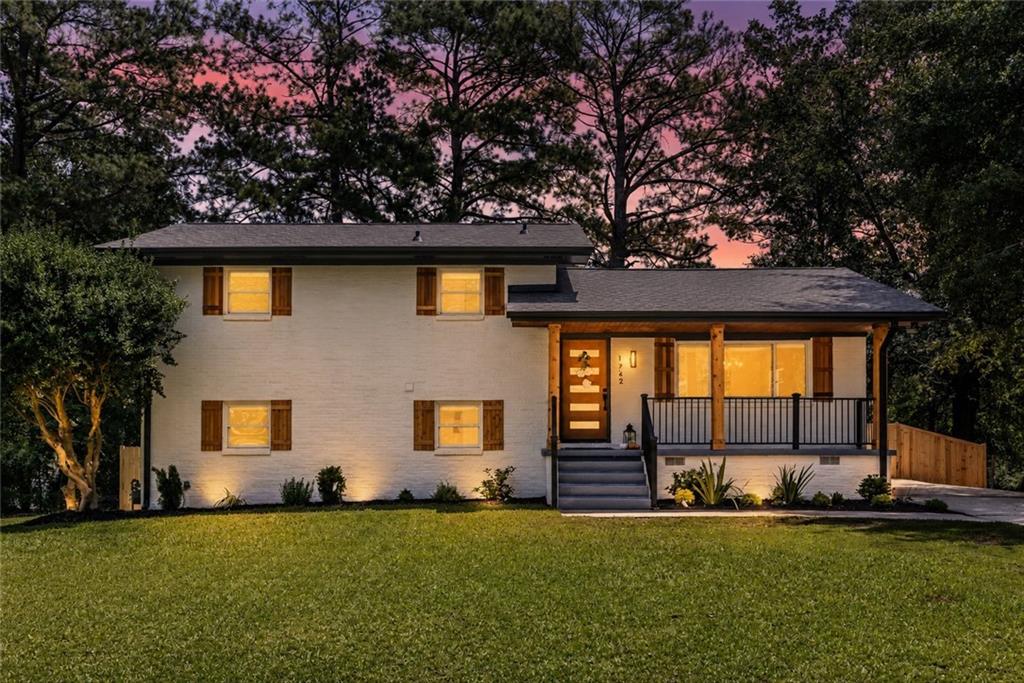 1762 Gretna Green Way Decatur, GA 30035 - Photo 3 of 48 Gallery Image 3
