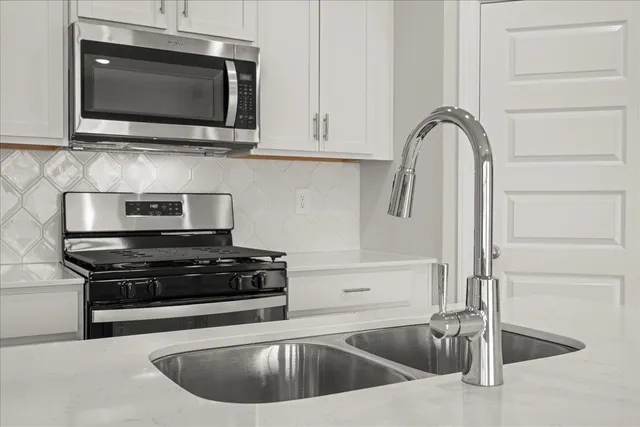 $356,900 | 106 Madison Court, Gray Court, SC 29645