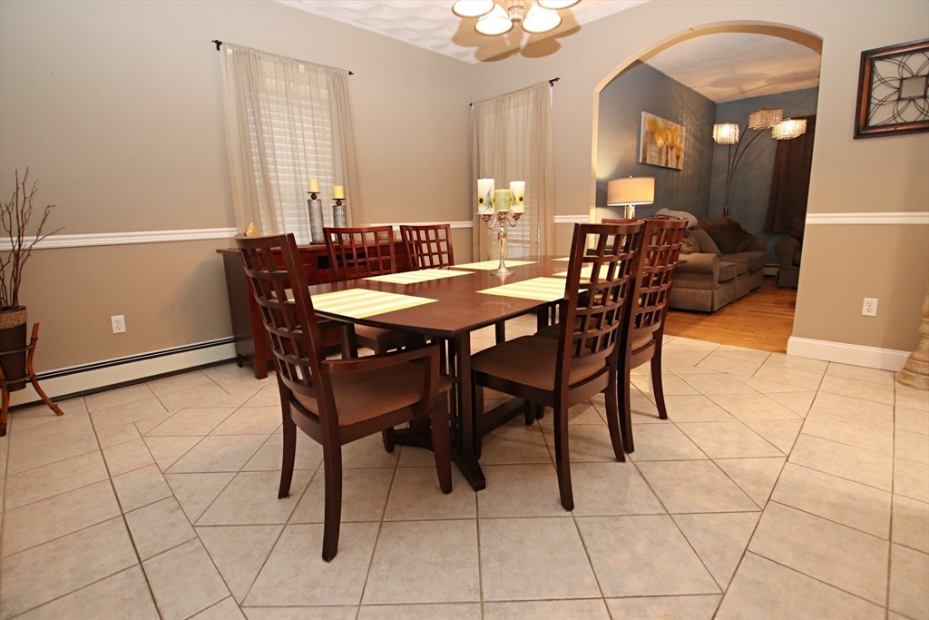 4 Foss Avenue Saugus, MA 01906 - Photo 11 of 40