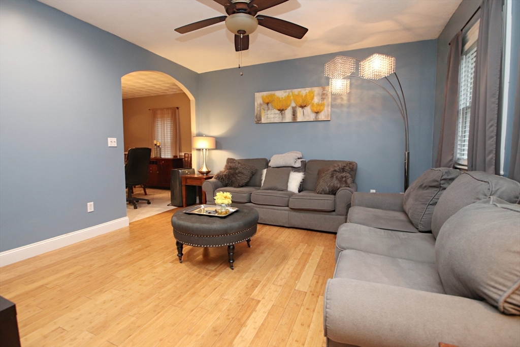 4 Foss Avenue Saugus, MA 01906 - Photo 14 of 40