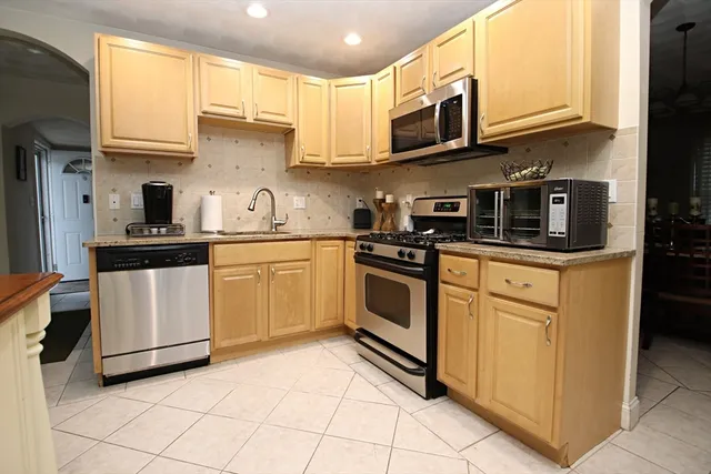 $599,900 | 4 Foss Avenue, Saugus, MA 01906