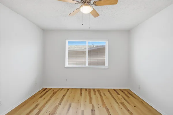 $950 | 2705 Windswept Cove, Unit 201, Austin, TX 78745