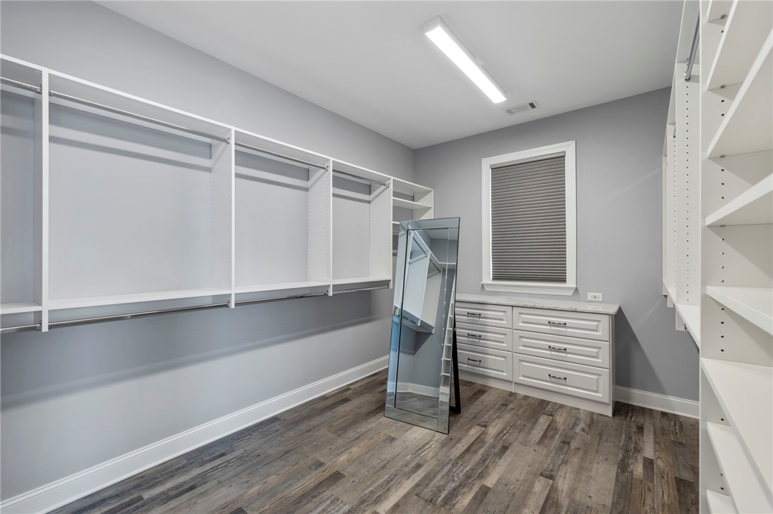 427 Sue Craig Road Six Mile, SC 29682 - Photo 22 of 50 14'4" x 9'3" Walk-In Closet/Dressing Room