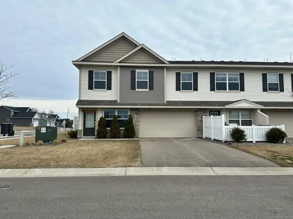 $2,799 | 4791 Martingale Drive, Woodbury, MN 55129