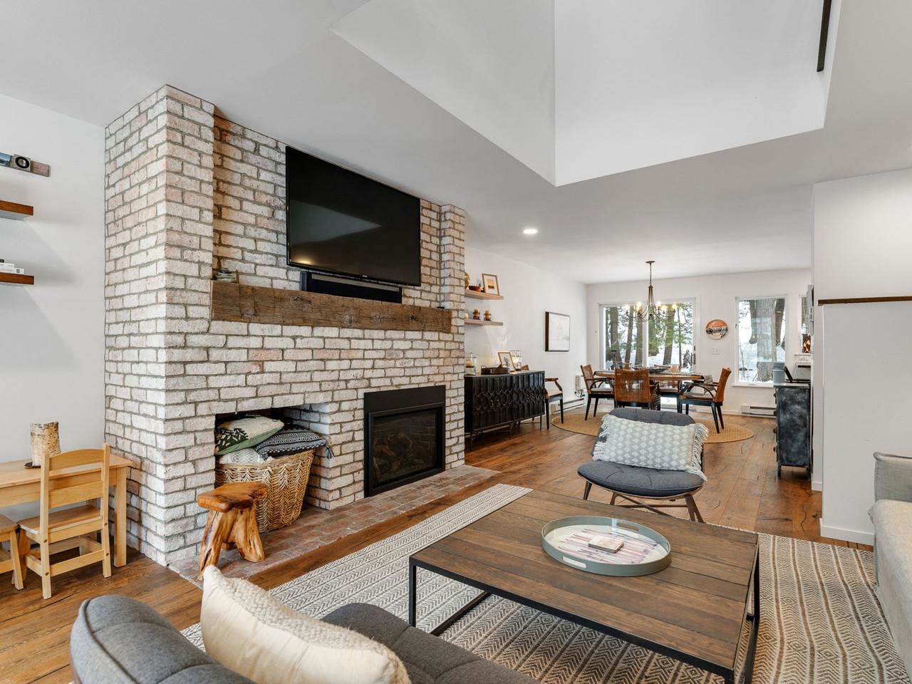 167 Club Sugarbush North Road, Unit 6 Warren, VT 05674 - Photo 2 of 38