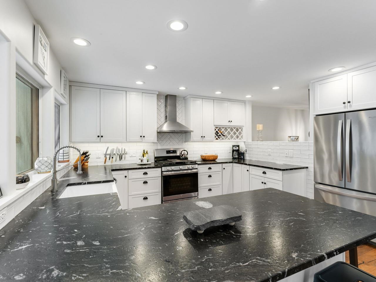 167 Club Sugarbush North Road, Unit 6 Warren, VT 05674 - Photo 10 of 38