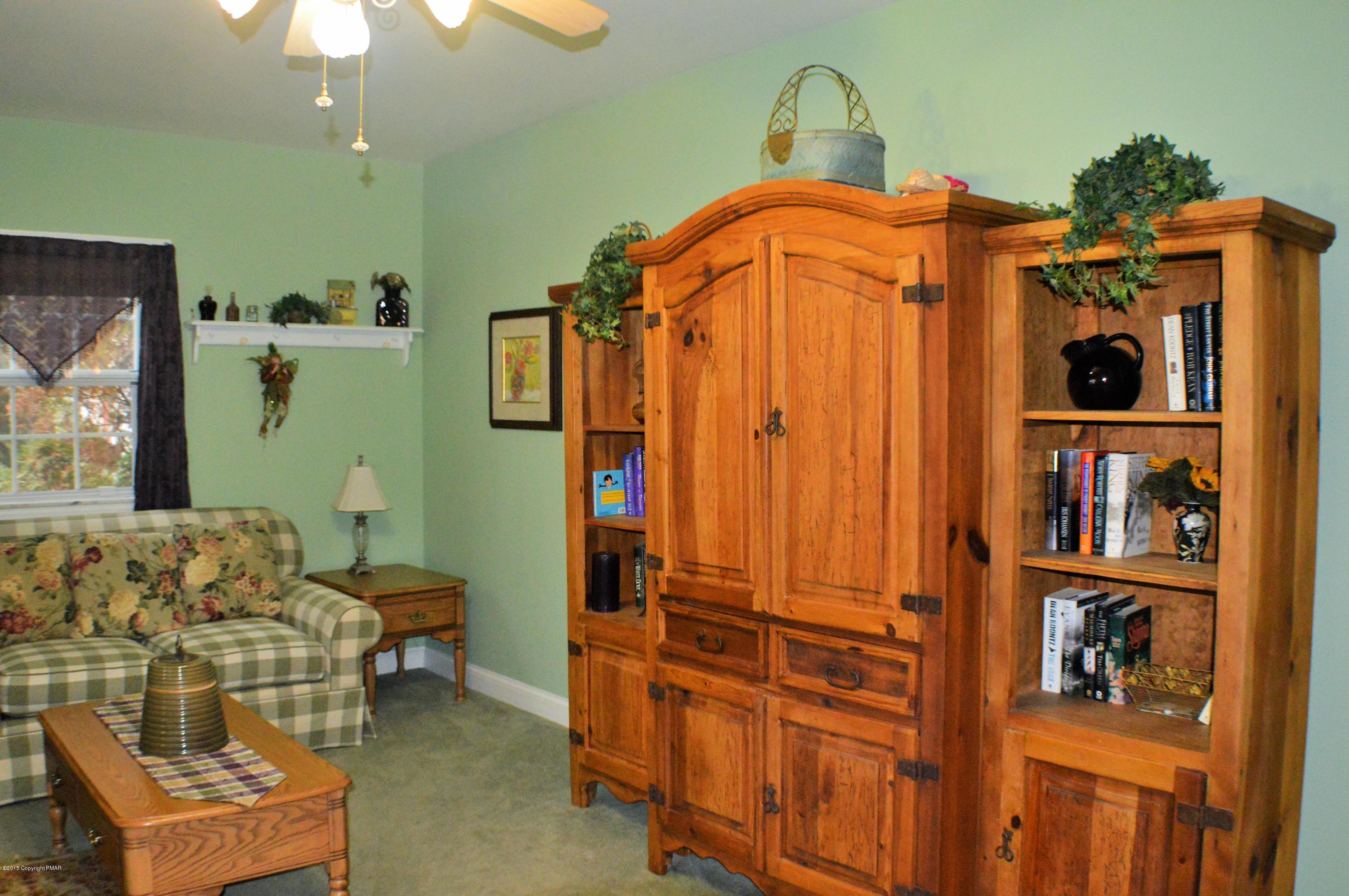 2105 Laurel Ridge Road East Stroudsburg, PA 18302 - Photo 27 of 82 Family Rm