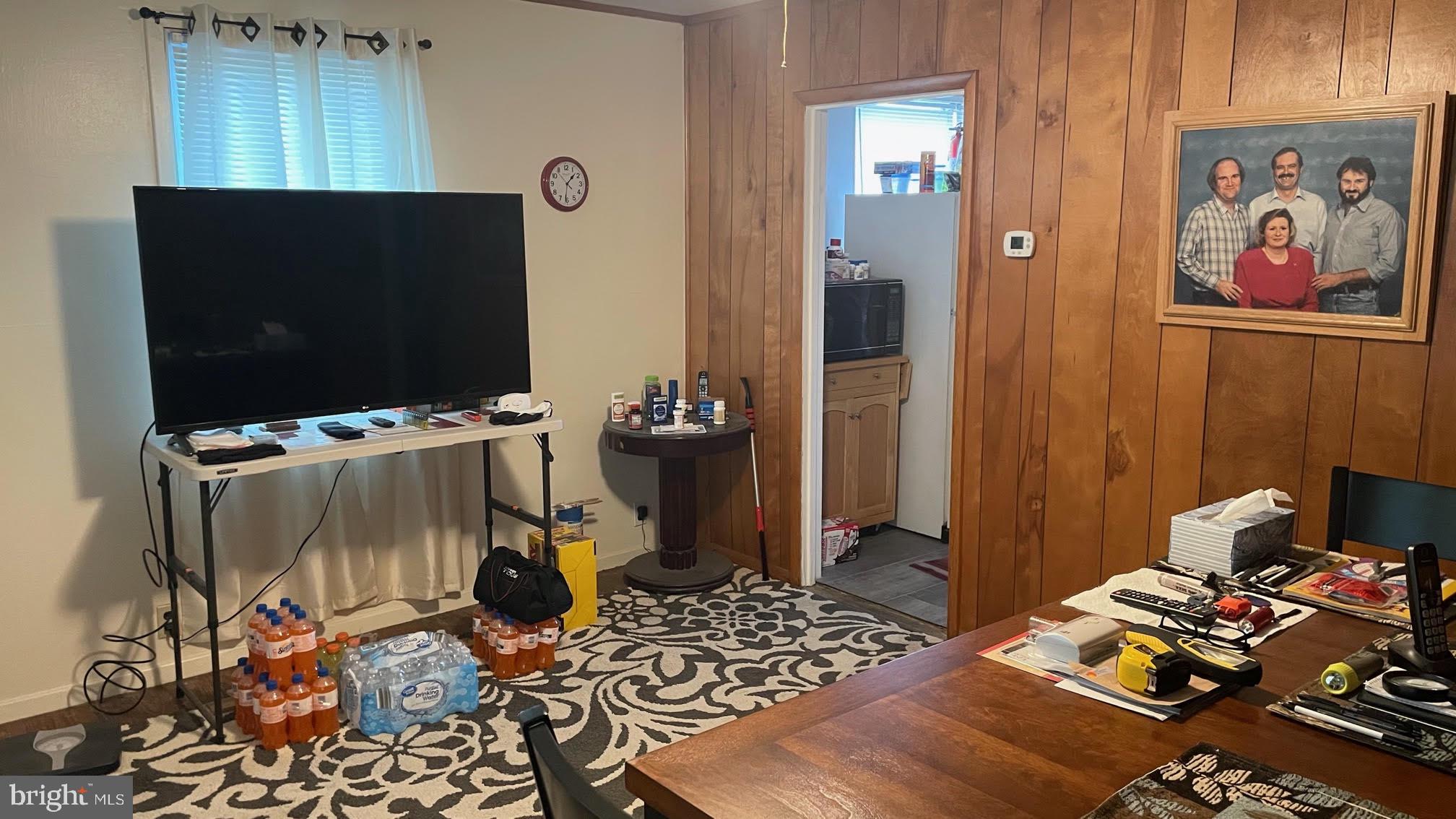 1846 Marshall Road Baltimore, MD 21222 - Photo 3 of 18