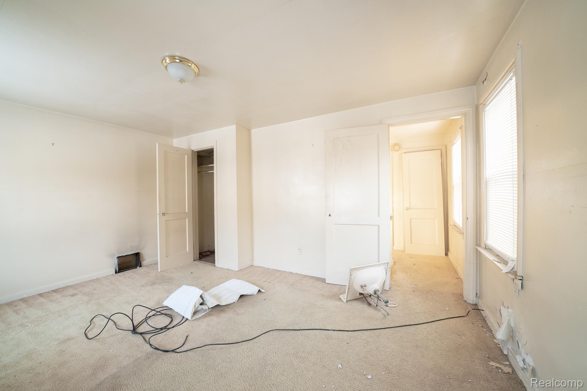 19193 Meyers Road Detroit, MI 48235 - Photo 5 of 14 d.jpg