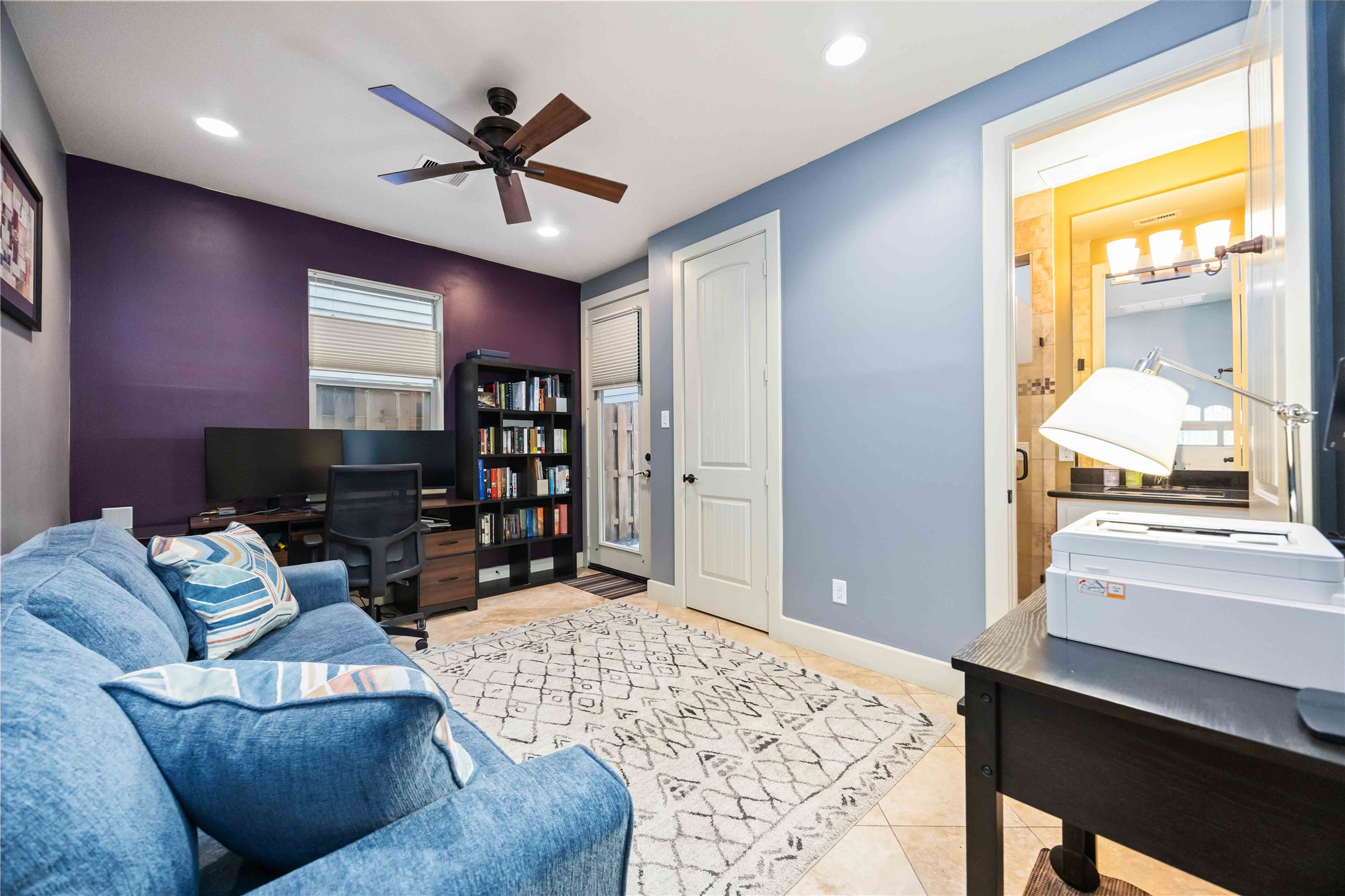 2435 Charleston Street, Unit C Houston, TX 77021 - Photo 34 of 44 First Floor Bedroom w/Exterior Access